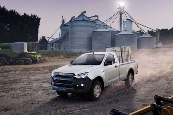 isuzu-d-max-make-up-f-r-den-pick-up-newcarz-de